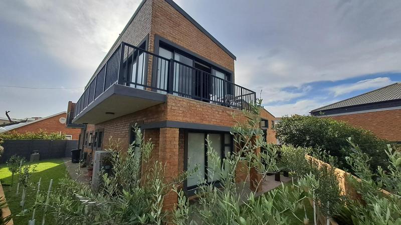 4 Bedroom Property for Sale in Jongensfontein Western Cape